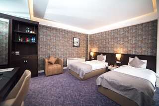 Отель Parkway Inn Hotel & Spa Баку Стандартный двухместный номер с 2 отдельными кроватями-1