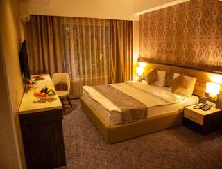 Отель Parkway Inn Hotel & Spa Баку Стандартный трехместный номер-4